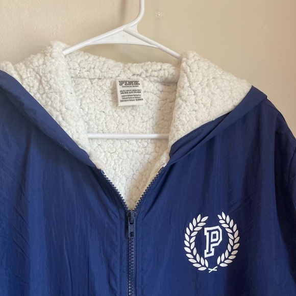 PINK Victoria Secret Sherpa Lined Windbreaker Jacket XSmall - Picture 3 of 6